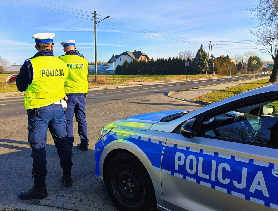 Przekroczył prędkość. W dodatku posiadał sądowy zakaz prowadzenia pojazdów