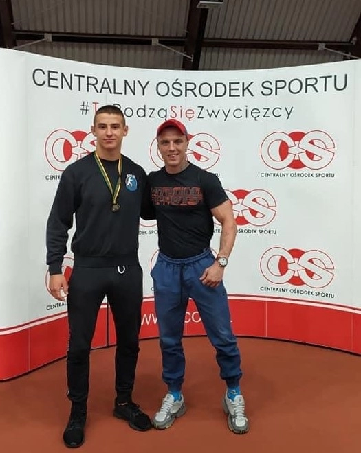 Zapaśnicy Filip Loch i Dawid Stefaniak na podium Igrzysk LZS w Spale