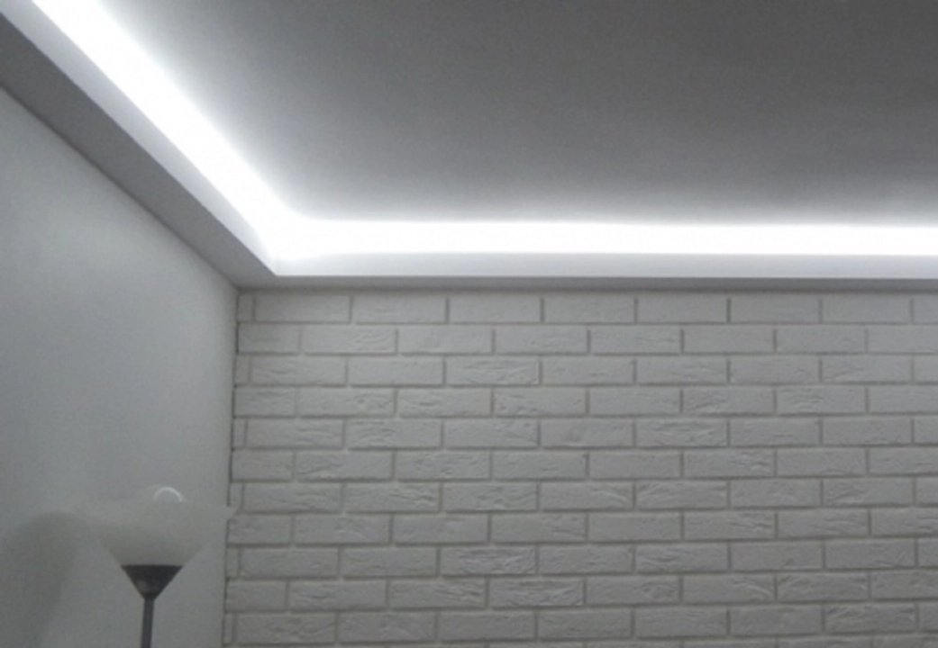 Oświetlenie sufitu LED - jak odpowiednio oświetlić kuchnię?