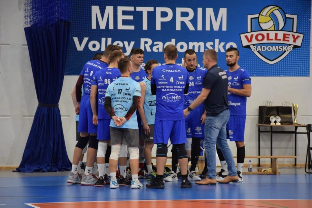 Siatkarze i siatkarki METPRIM Volley powalczą o punkty w Opocznie i Radomsku
