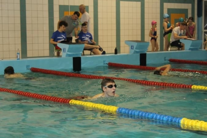 Czy stary basen w Radomsku powinien zostać przekształcony w salę sportów walki?