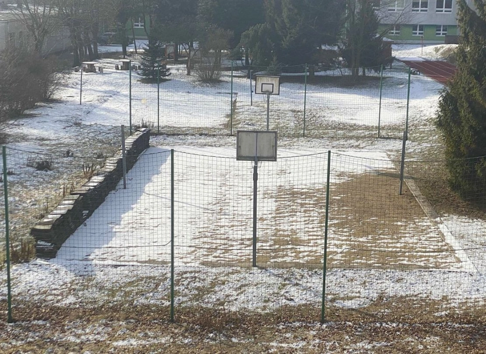 Nowe boiska, rozbudowa hali sportowej. Powiat stawia na rozwój sportu w powiecie radomszczańskim