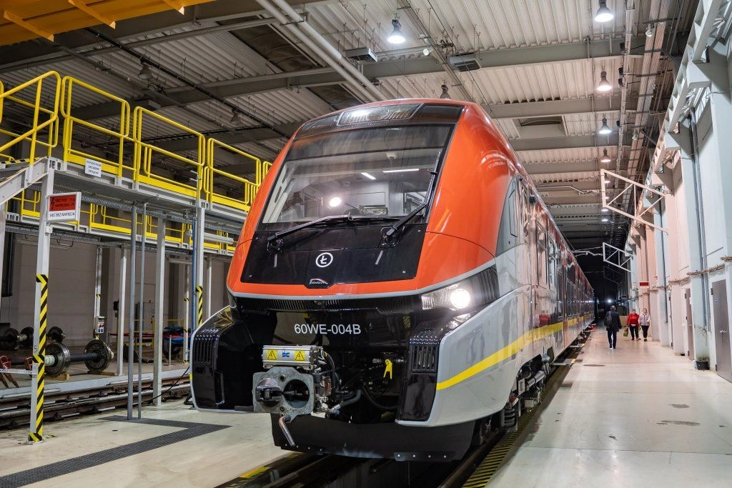 Flota ŁKA rośnie. To pierwszy z 14 nowych pociągów