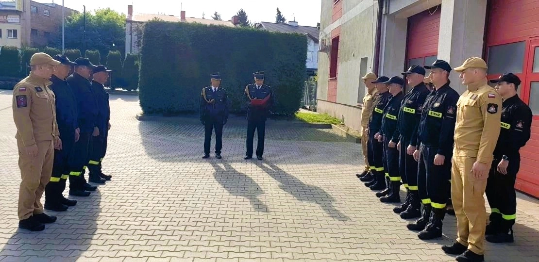 Życzenia i podziękowania dla strażaków. A w Warszawie awansowano strażaka z JRG Radomsko
