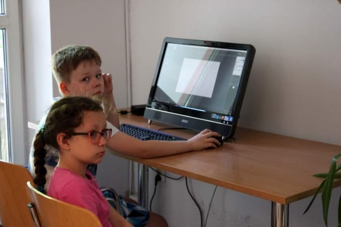 „Grafika nam nie fika” - warsztaty komputerowe w bibliotece w Radomsku