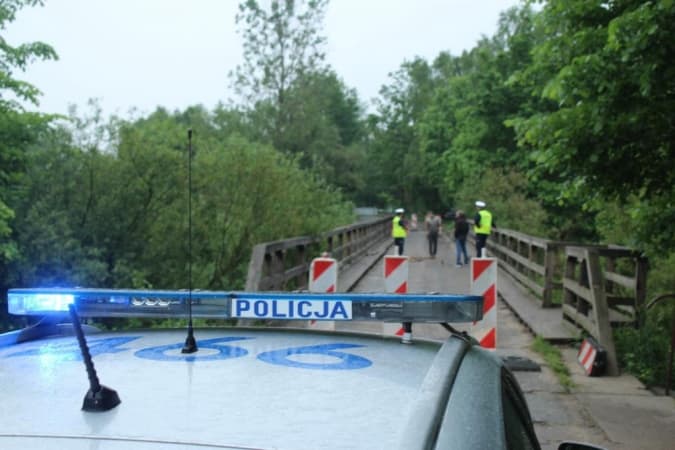 Most w Krzętowie zamknięty dla ruchu