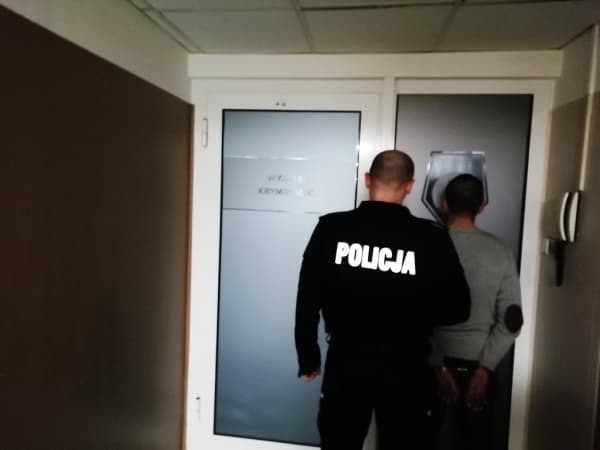 Podejrzani o rozbój w centrum Radomska trafili do aresztu 