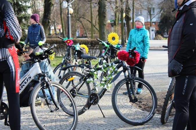 Powitają wiosnę na rowerach