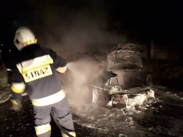 Pożar samochodu w Kodrębie
