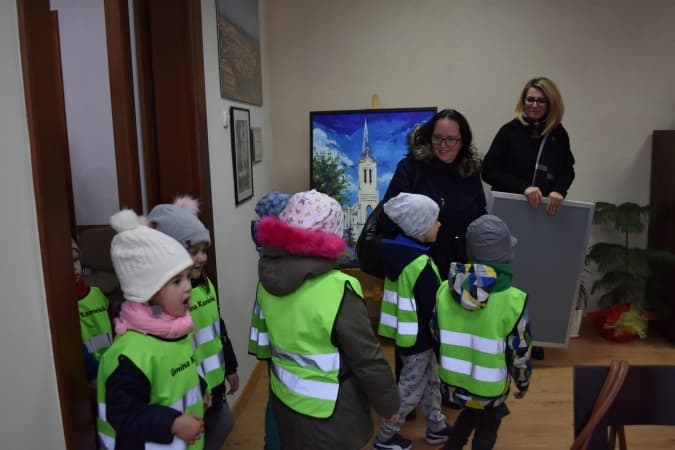 Przedszkolaki z wizytą u Burmistrza Kamieńska