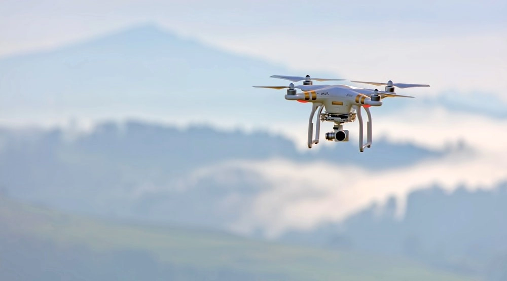 Nowość na rynku: dron z kamerą 8K!