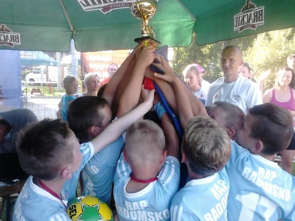 RAP Radomsko wygrywa piłkarski turniej w Istebnej