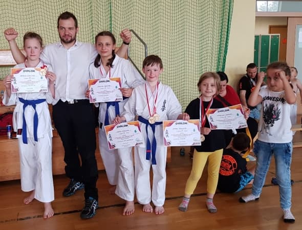 Worek medali zawodników Klubu Karate „Randori”