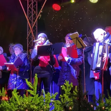 Halina Mlynkova na Jarmarku Bożonarodzeniowym w Radomsku