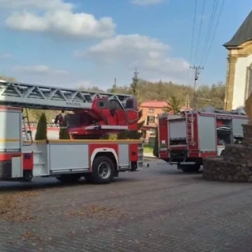 Strażacy ćwiczyli w kościele