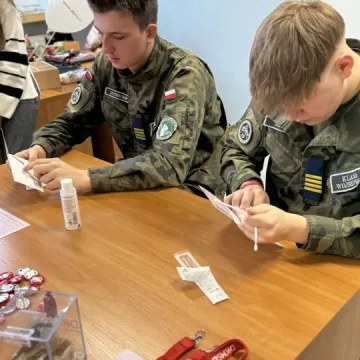 „Komórkomania” w ZSDiOŚ. Uczniowie i nauczyciele wsparli DKMS