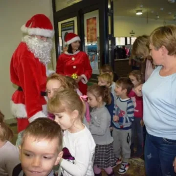 Święty Mikołaj odwiedził Miejski Dom Kultury