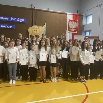 Najlepsi z najlepszych. Uczniowie  nagrodzeni stypendiami prezydenta