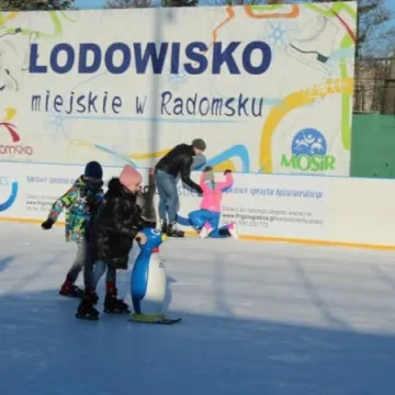 Dzień Babci i Dziadka na lodowisku