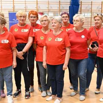 Sportowe zmagania seniorów w Radomsku. Była rywalizacja i integracja