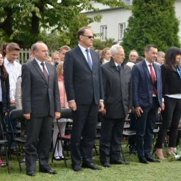 Uroczystości pod Dębem Pamięci