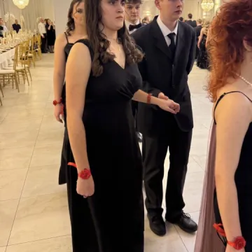 Odliczanie do matury rozpoczęło się eleganckim balem w LO Przedborzu