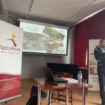 [WIDEO] Poszukiwania szczątków kapitana Stanisława Sojczyńskiego-Warszyca. Wykład dr Krzysztofa Latochy w Muzeum Regionalnym w Radomsku