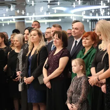 Studniówka I LO w Radomsku. Zaczęło się odliczanie do matury