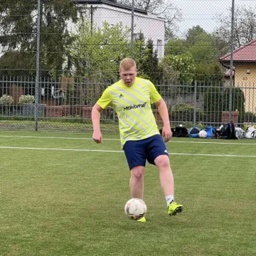 Żuczek Dobromierz pierwszym liderem „Szóstek” w Radomsku