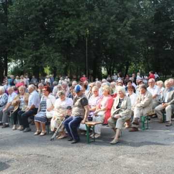 Patriotyczne pieśni w parku Świętojańskim