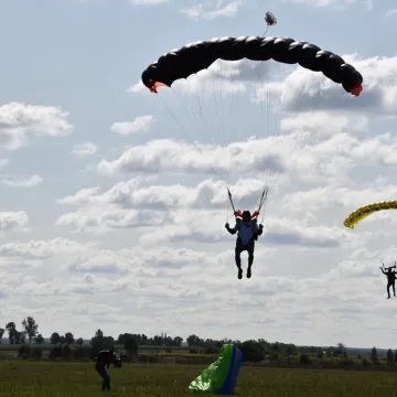 Rekord Polski na piotrkowskim lotnisku