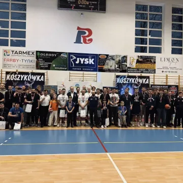 „Gang Galerii” najlepszy w BASKET CUP 2025