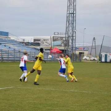 RKS Radomsko remisuje z Bronią Radom 1:1