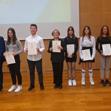 Zawodnicy „10-tki” Radomsko w kadrze województwa