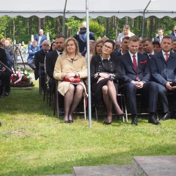 W Bąkowej Górze upamiętniono 77. rocznicę mordu żołnierzy KWP