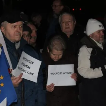 Protestują w obronie demokracji