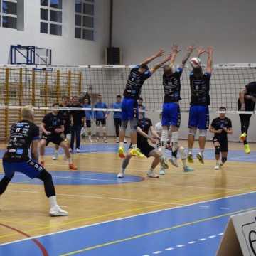 METPRIM Volley Radomsko kończy rok zwycięstwem nad Czarnymi Rząśnia