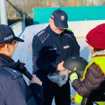 Policja uczy w ramach akcji „Bezpieczne ferie”