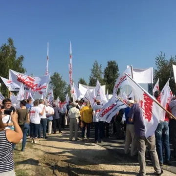 Pikieta przed siedzibą JYSK w obronie pracownika