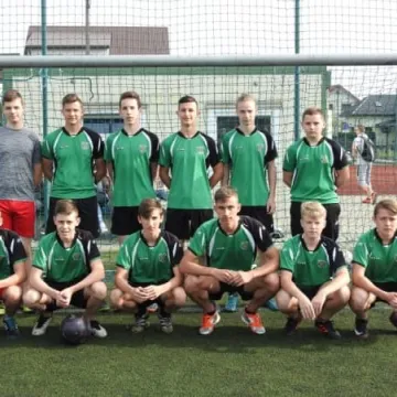 Półfinałowy turniej piłki nożnej 