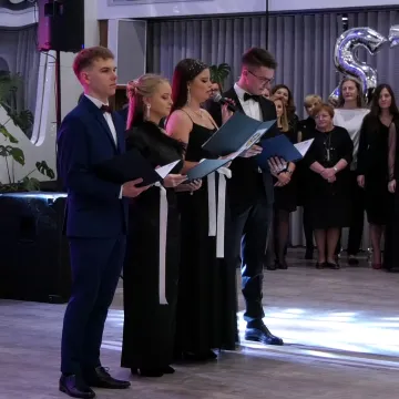 Studniówka 2024: bal maturzystów radomszczańskiego „mechanika”