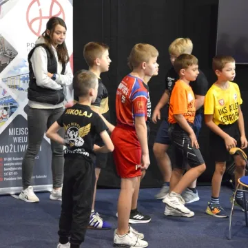 Podnoszenie ciężarów w hołdzie trenerowi Wacławowi Tomalce