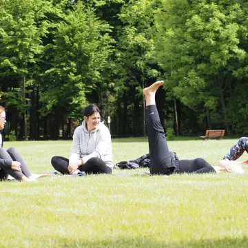 Mamy ćwiczyły jogę