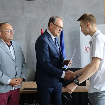 Prezydent Radomska wręczył stypendia sportowe
