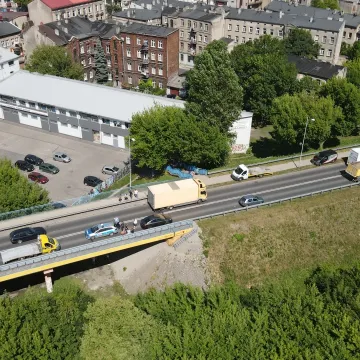 Duże utrudnienia na wiadukcie w Radomsku!