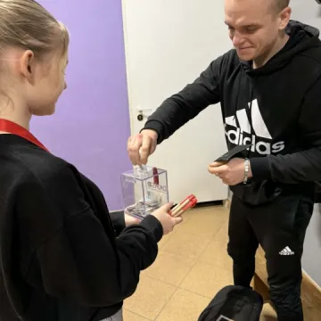 „Komórkomania” w ZSDiOŚ. Uczniowie i nauczyciele wsparli DKMS