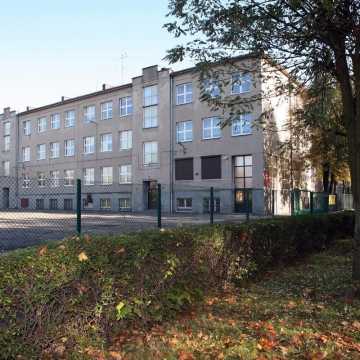 W podstawówkach w Radomsku rozpoczęło naukę 60 obywateli Ukrainy. W niektórych placówkach zaczyna brakować miejsc