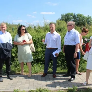 Sprawdzili jak wyglądają place zabaw w Radomsku