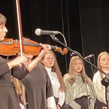 Koncert „Radomsko dla Ukrainy” w MDK w Radomsku