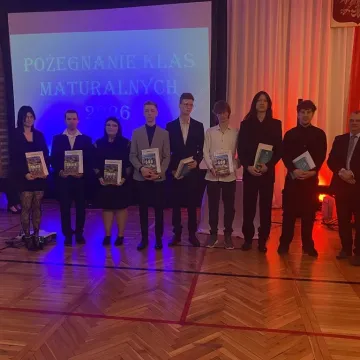 Elektryk pożegnał absolwentów. Teraz czas na maturę